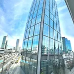 Varsovian Chic - Stylish 2br In Center With Balcony & Views 公寓 华沙