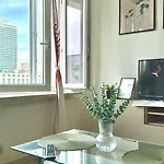 Varsovian Chic - Stylish 2br In Center With Balcony & Views 公寓 *