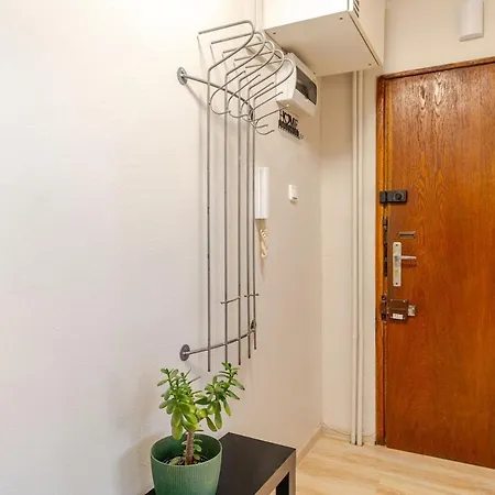 Varsovian Chic - Stylish 2br In Center With Balcony & Views Apartman *