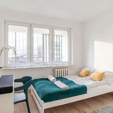 Apartman Varsovian Chic - Stylish 2br In Center With Balcony & Views