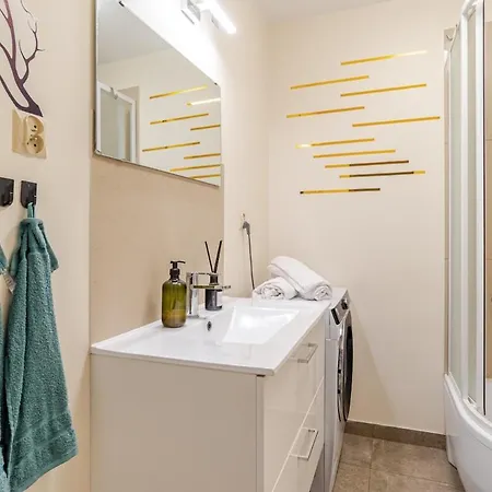 Varsovian Chic - Stylish 2br In Center With Balcony & Views * Warsaw