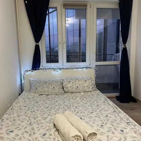 Varsovian Chic - Stylish 2br In Center With Balcony & Views *